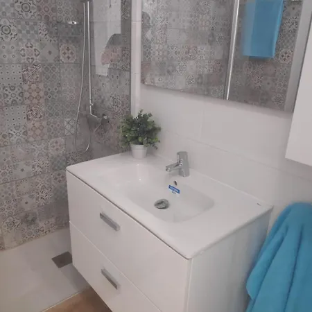 Cozy And Confortable Flat Into Quit Area *