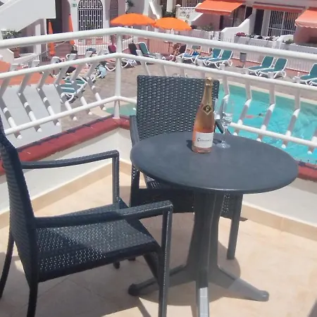 Cozy And Confortable Flat Into Quit Area Лос Кристианос