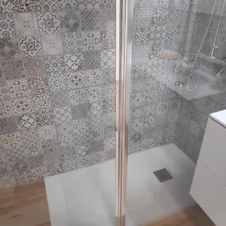 Апартаменты Cozy And Confortable Flat Into Quit Area