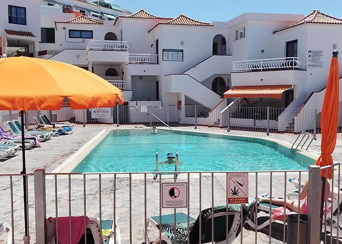 Cozy And Confortable Flat Into Quit Area Apartment